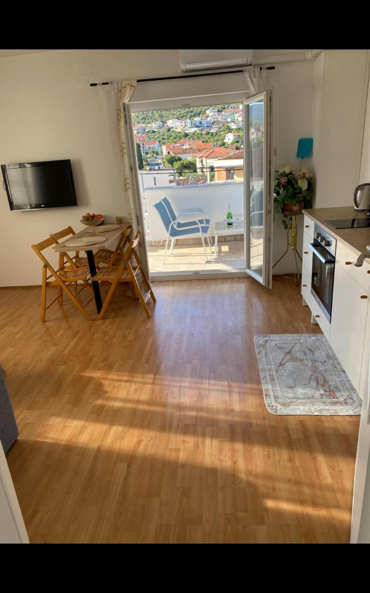 Apartment Remi, Penthouse With Balcony, Free Parking Marina Exteriér fotografie